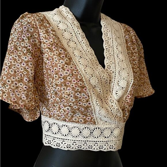 Free People Tops - Free People Hayden boho crochet lace deep-V tie back crop top NWT size L